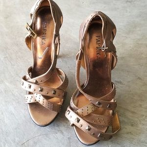 Paprika, Bronze, Size 7